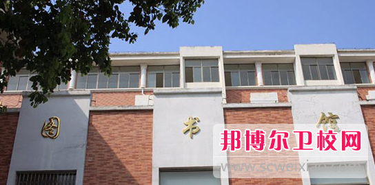 南昌2021年衛(wèi)校中專升大?？际裁? /></p></p>
<p>2、參加成人高考，報(bào)函授、業(yè)余、夜大等成人教育，獲大專。如是中職，通過對口考試，入學(xué)?？聘呗?</p>
<p>3、到市自考辦報(bào)名自學(xué)，參加自學(xué)考試，各門課程合格，取得自學(xué)?？啤；驁?bào)一些大學(xué)招的自學(xué)助學(xué)班，半脫產(chǎn)，通過這些大學(xué)的考試獲自學(xué)?？?</p>
<p>4、參加中央電大開放教育，免試入學(xué)，通過中央電大的考試，獲?？?。在當(dāng)?shù)氐目h電大就可報(bào)名、在當(dāng)?shù)乜荚?</p>
<p>5、參加網(wǎng)絡(luò)教育、遠(yuǎn)程教育，獲專科。據(jù)情況，分免試和大學(xué)的入學(xué)測試。</p>
<span>推薦一所<a href=