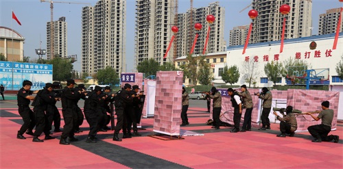 軍訓(xùn)閱兵展風(fēng)采，颯爽英姿致青春——金盾司法學(xué)?！皯c祝建國(guó)71周年暨2021年校閱式”大會(huì)隆重舉行