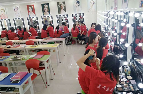 濟寧美開樂技校有能學(xué)哪些專業(yè)？