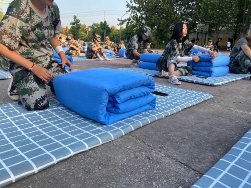 山東力明技工學(xué)校開(kāi)學(xué)第一課 軍訓(xùn)磨意志