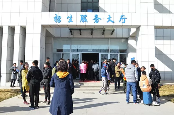春招任務(wù)完成！山東公路技師學院進行2019級春季新生入學報到