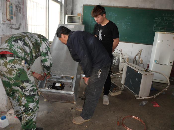 哪能學(xué)電動(dòng)車維修？